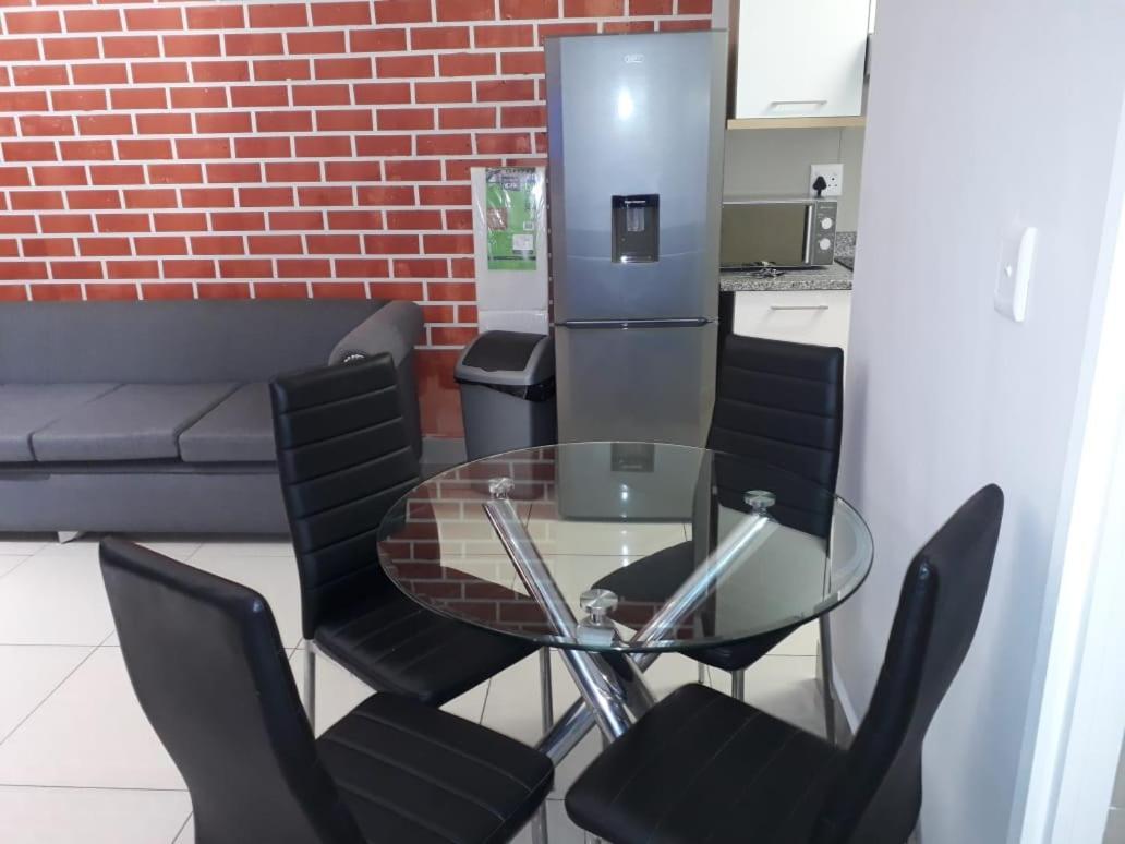 Cyro Apartments At Central Park Durban Exterior foto