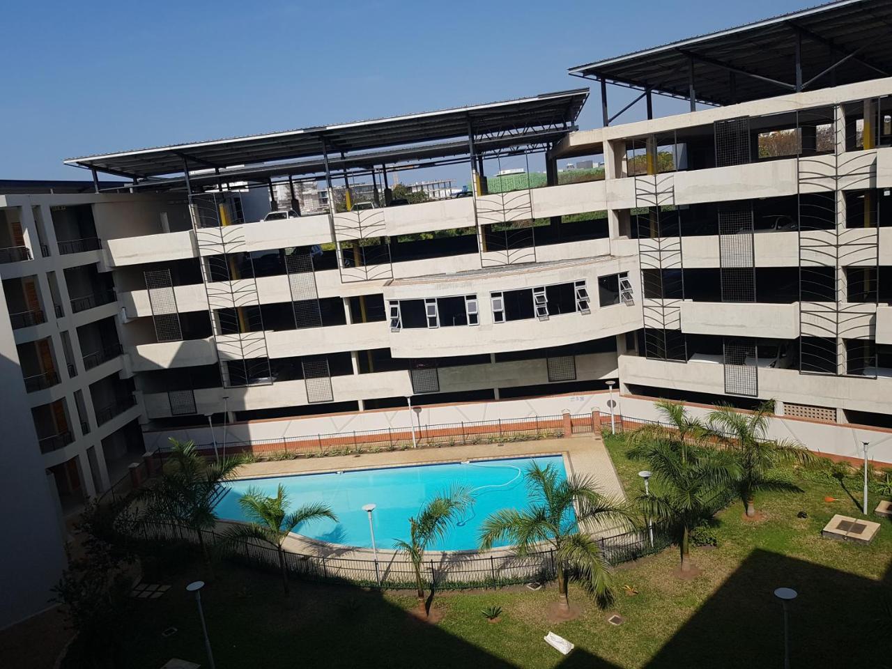 Cyro Apartments At Central Park Durban Exterior foto